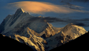 火箭队布鲁诺连场出战勤训练